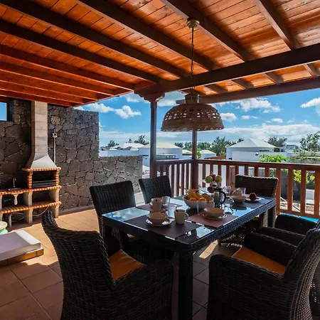 Villa Sarantontón Playa Blanca (Lanzarote)